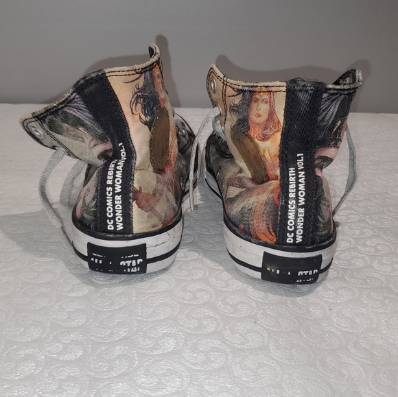 Converse Wonder Woman Edition - Picture 3 of 6